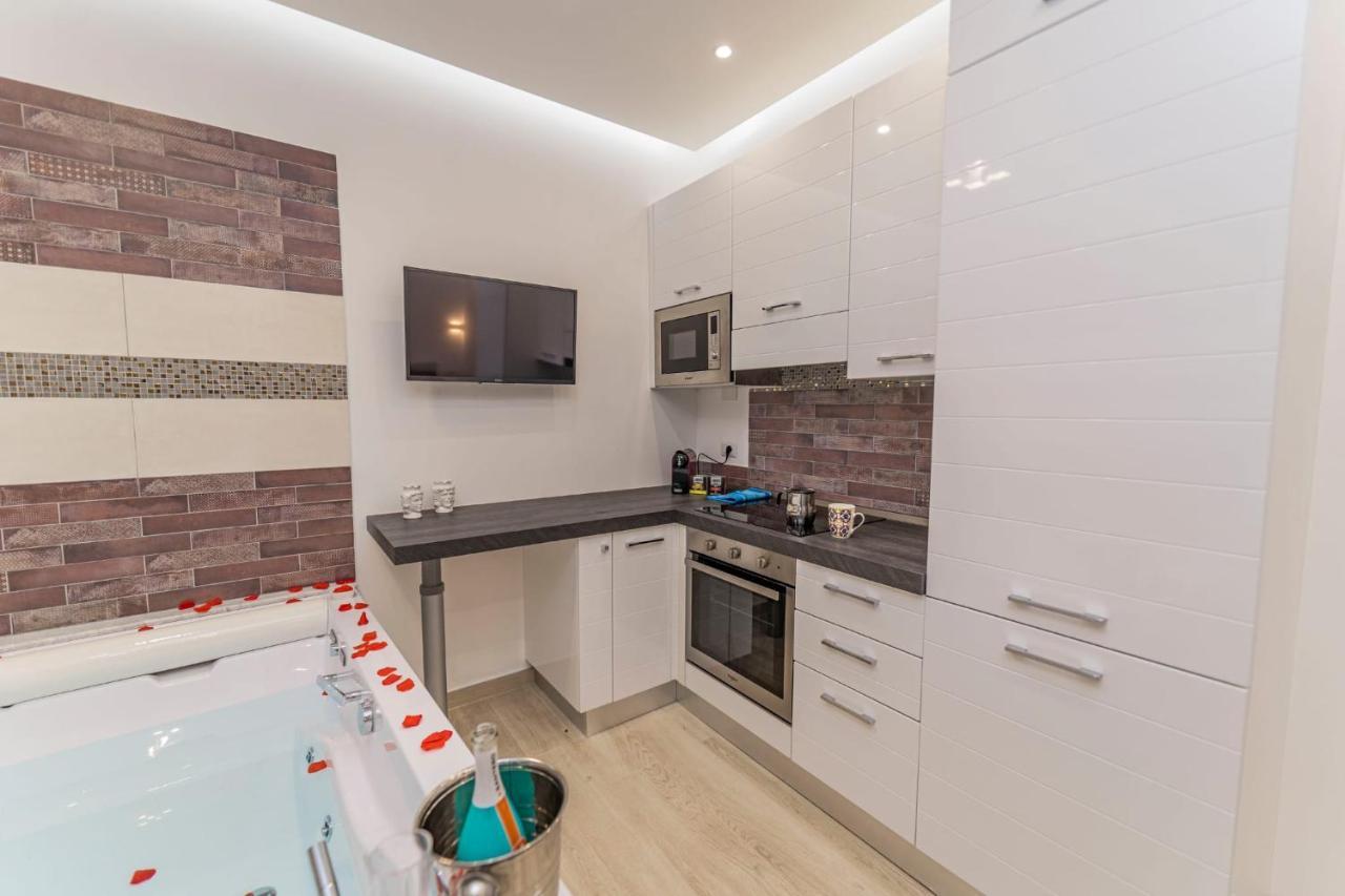 קטאניה Luxurysuitepirandello מראה חיצוני תמונה